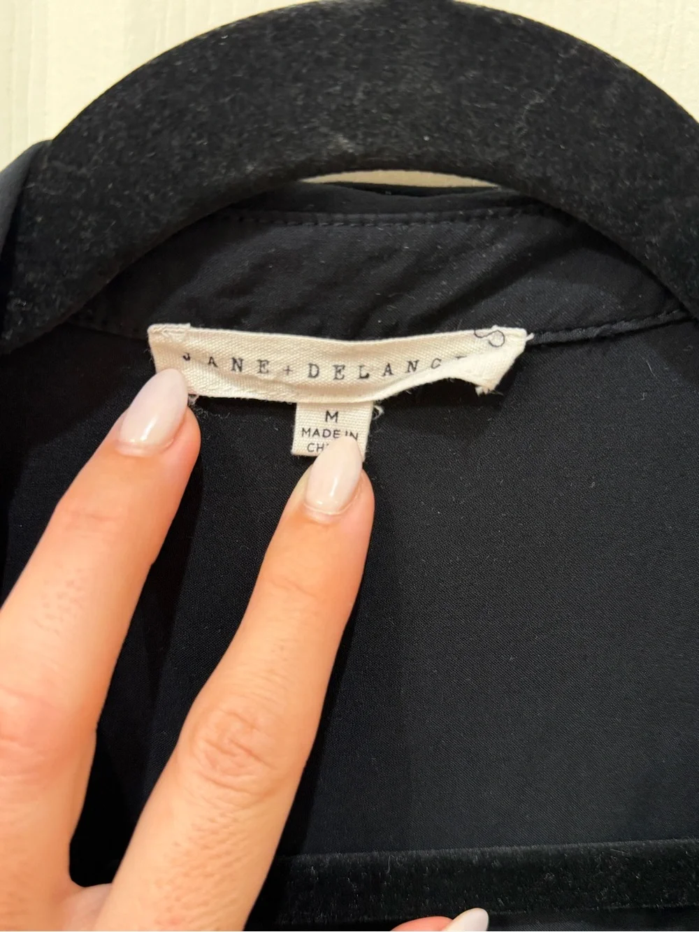 Black Womens Short-Sleeve Button Shirt with Front Tie - Picture 2 of 4